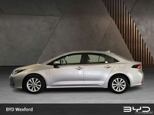 Toyota Corolla (DEPOSIT TAKEN) 1.8 Hybrid Luna Sal - Image 4