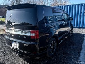 For Sale: 2015 Mitsubishi Delica D:5 Roadest G Pow - Image 4