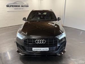 2021 Audi Q7 S-Line 55TFSI E Black Edition - Image 3