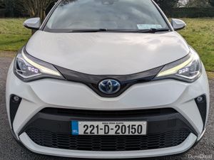Toyota C-HR 2022 FULL SPEC SOL/ NCT 03/28 - Image 2