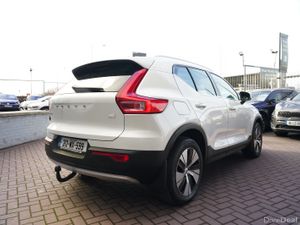 XC40 PHEV T4 197hp Insciption Exp AUTO - Image 4