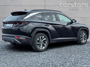 Hyundai Tucson 2WD Executive Plus - Image 3