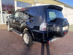 Mitsubishi Pajero LWB AUTO - Image 3