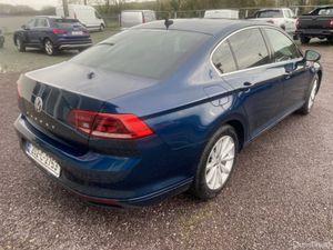 Volkswagen Passat BUSINESS 2.0 TDI MANUAL 6SPEED F - Image 3