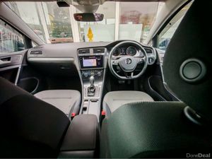 Volkswagen Golf AUTO - Image 3