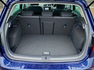 Volkswagen Golf AUTO - Image 4