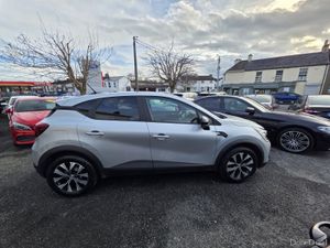 2023 RENAULT CAPTUR 1.3 PETROL AUTO EVOLUTION - Image 3