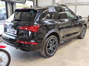 241 AUDI Q5 S-LINE BLACK EDITION QUATTRO DIESEL - Image 3