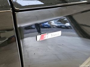 241 AUDI Q5 S-LINE BLACK EDITION QUATTRO DIESEL - Image 4