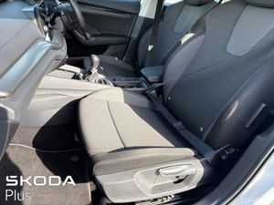 Skoda Octavia AMBITION 2.0 TDI 115HP 5DR - Image 4