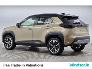 Toyota Yaris Cross Hybrid Black Roof - Image 3