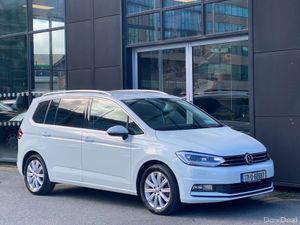 Volkswagen Touran 1.4 TSi Highline 7 Seat Auto - Image 3