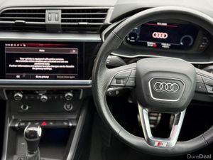 Audi Q3 45 TFSI E S Tronic S line - Image 4