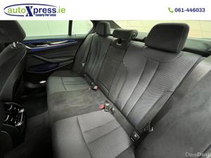 BMW 5-Series 523D M-SPORT Automatic, reversing cam - Image 4