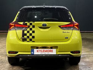 Toyota Auris 1.8 HYBRID - BRICK LANE EDITION - HAL - Image 4