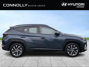 Hyundai Tucson 2WD Executive - Leather - Heated Se - Image 4
