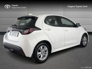 Toyota Yaris Yaris Hybrid 115 Luna - Image 2