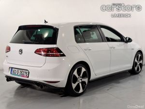 Volkswagen Golf 2.0TFSI GTI DSG ** Tartan Interior - Image 4