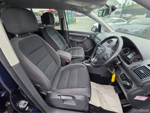 Volkswagen Touran ( 142 REG ) 7 SEATER  1.4 TFSI A - Image 4