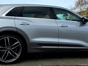 🔥 2020 Audi e-tron 50 quattro Advance - Image 2