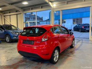 Ford Fiesta 1.25 ZETEC 82PS 5DR ARGENTO - Image 4