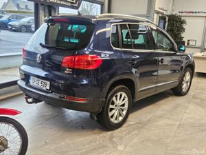 13 VOLKSWAGEN TIGUAN SPORT EDITION - Image 2
