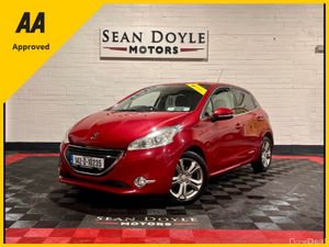 Peugeot 208 2014 ALLURE 1.2 Manual - Image 3