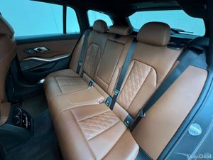 BMW 3-Series 320D TOURING XDRIVE M-SPORT Automatic - Image 4