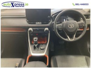 Toyota RAV4 HYBRID ADVENTURE 4WD, Reversing camera - Image 2