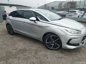 2013 Citroen DS 5 2.0 hdi hybrid 4wd - Image 2