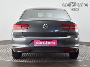 Volkswagen Passat 1.6 TDI 120HP Highline - Image 4