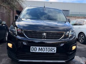 Peugeot Rifter 2020 (202 D)wheelchair taxi - Image 3