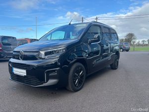 **Taxi Spec WAV 261 Citroen Berlingo Auto** - Image 4