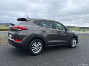 Hyundai Tucson 2018 EXECUTIVE SE - Image 4