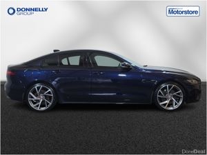 Jaguar XE Xe Diesel Saloon R-Dynamic SE - Image 3