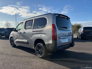 **Taxi Spec WAV 261 Citroen Berlingo Auto** - Image 4