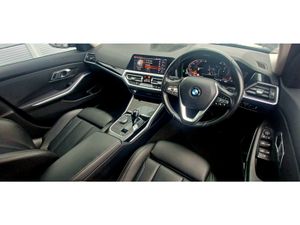 BMW 3-Series 318d SE  4DR AUTO - Image 4