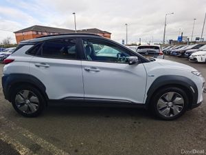 HYUNDAI KONA 64KWH EV - Image 4
