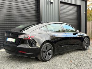 212 Tesla Model 3 Standard Plus - Image 3
