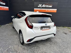 Toyota Aqua 1.5 HYBRID AUTO - Image 4