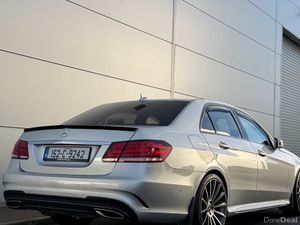 Mercedes-Benz E220d AMG NightEdition - Image 2