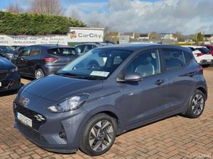 Hyundai i10 Deluxe Plus 5DR - Image 2