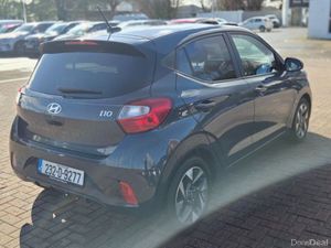 Hyundai i10 Deluxe Plus 5DR - Image 4