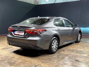 Toyota Camry AUTOMATIC 2.5L HYBRID - CRUISE CONTRO - Image 4