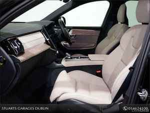 Volvo XC90 XC90 T8 PLUS DARK: ONYX BLACK METALLIC - Image 3