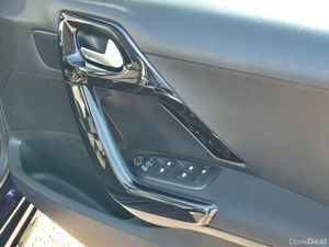 Peugeot 208  1.2 5DR 2019 (1 - Image 4