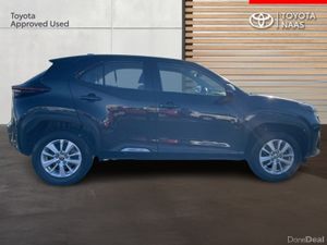 Toyota Yaris Cross YARIS CROSS LUNA - Image 3