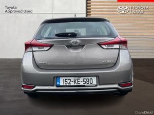 Toyota Auris 1.2T 5DR LUNA 4DR - Image 4