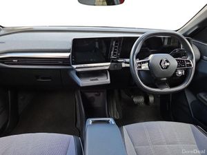 Renault Megane E-Tech EV60 220hp Techno - Image 2