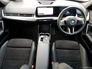 BMW iX1 eDrive20 M Sport - Image 4